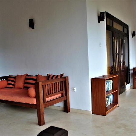 Sleepy Head Guesthouse Unawatuna Exterior foto