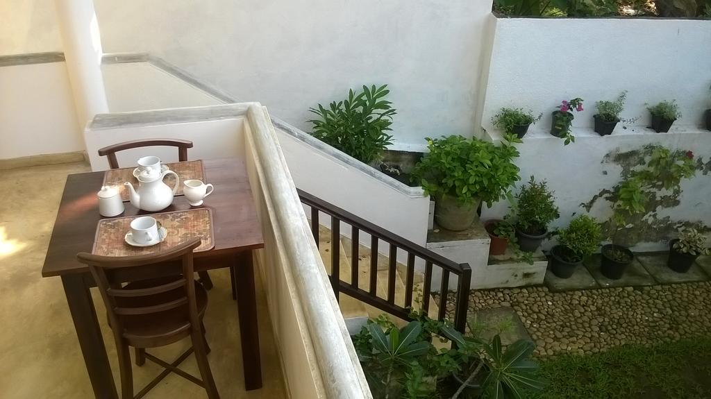 Sleepy Head Guesthouse Unawatuna Exterior foto